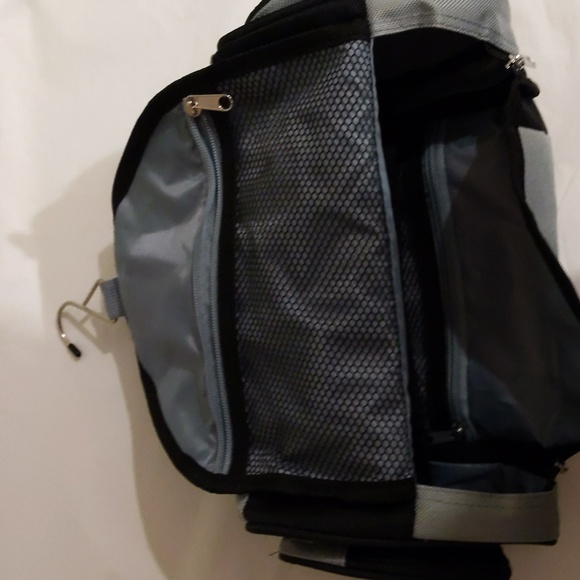 NWT Bella Russo 2 piece duffle bag - Picture 5 of 9